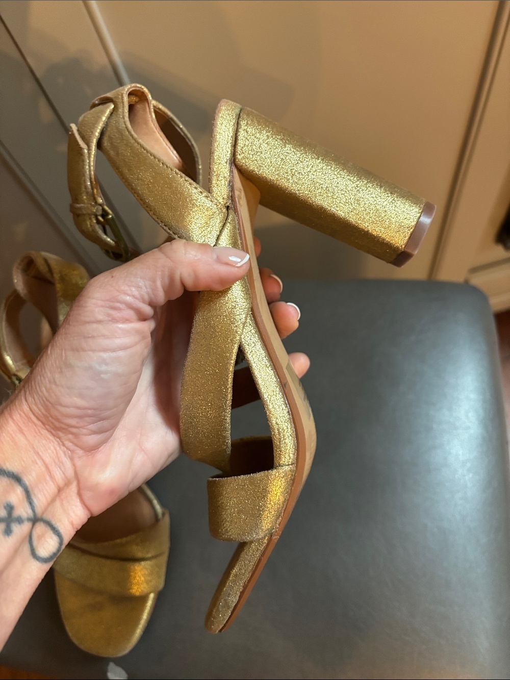 Madewell Gold The Liv Sandal 8 - Picture 9 of 14